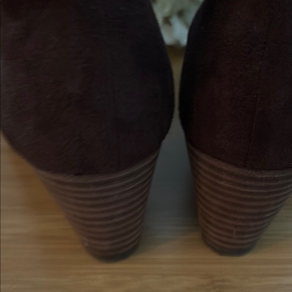 Rich Brown Dr. Scholls Be Energized Suede Lace-Up Ankle Booties - Picture 4 of 6